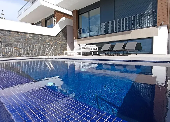 וילה A2403 Brand New South Facing With Infinity Pool