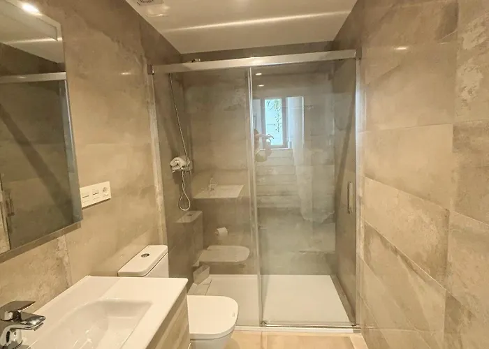 A2403 Brand New South Facing With Infinity Pool Willa