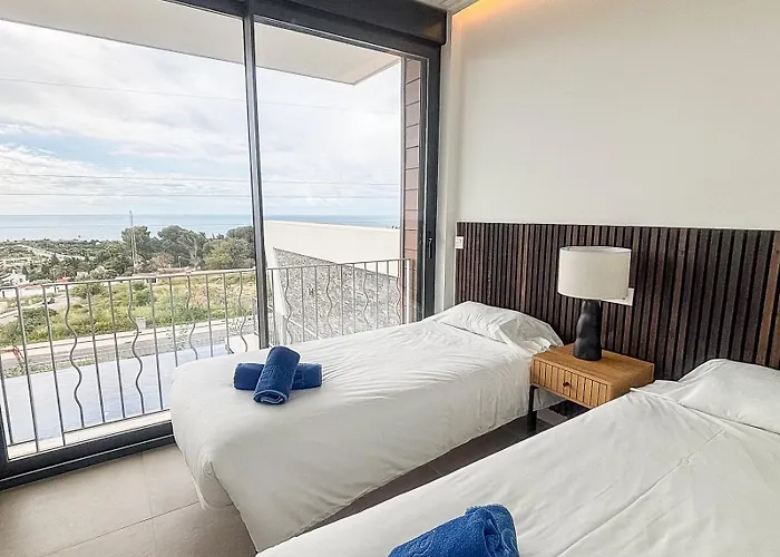 A2403 Brand New South Facing With Infinity Pool Willa *